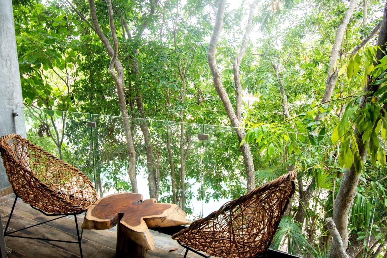 Hotel Casa Tortuga Tulum - Cenotes Park Inclusive Exteriör bild The interior of the house
